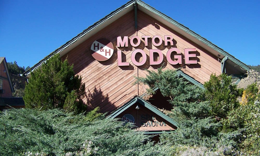 H&H Motor Lodge